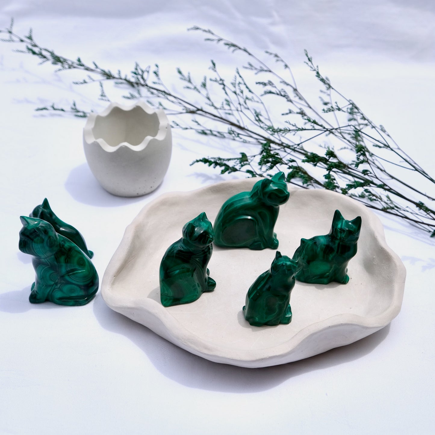 Malachite Cat 5.1cm X 4.4cm
