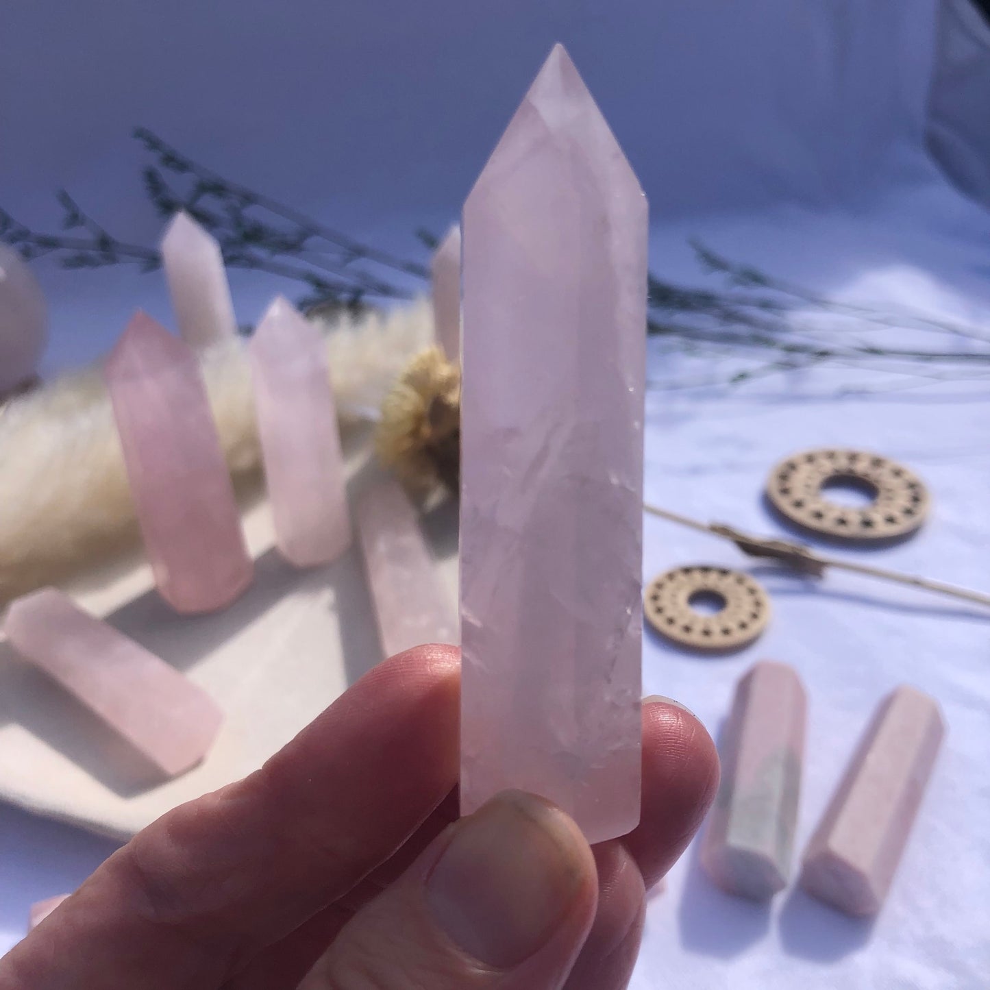 rose quartz tower 7 -8cm tall